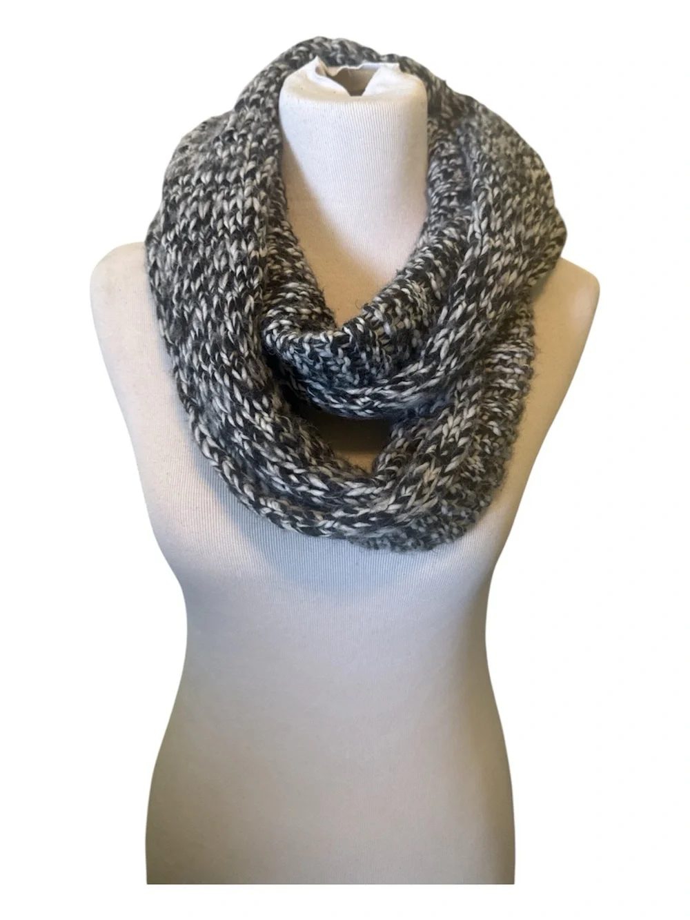 Hollister Infinity Scarf  Gray White Marled Wool Blend One Size Multiple Wear
